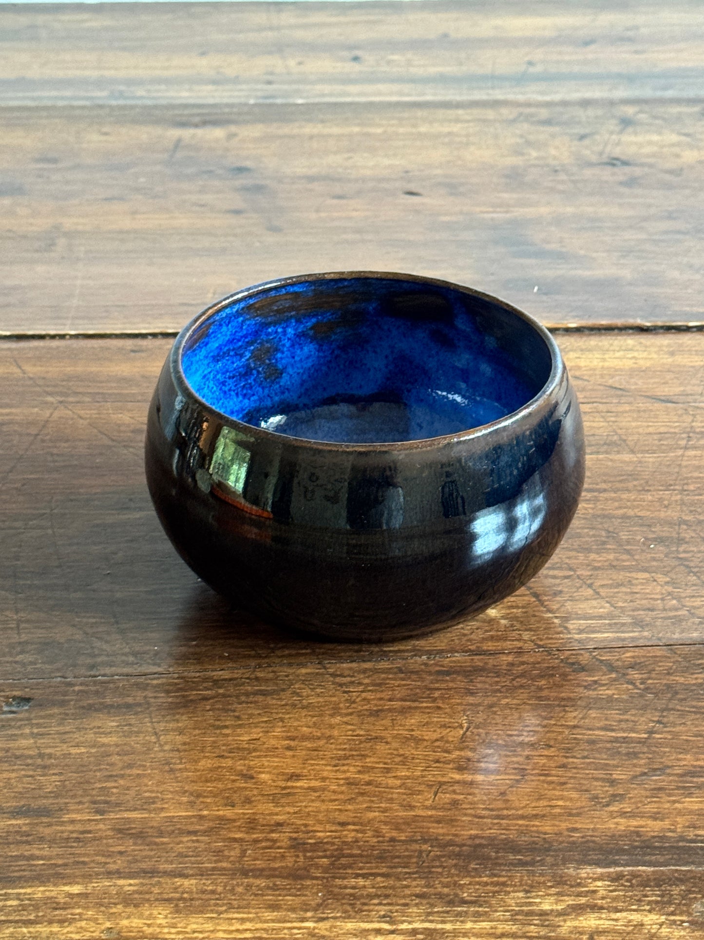 Deep Blue Pottery Bowl with Drip Glaze Feet