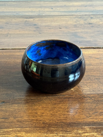 Deep Blue Pottery Bowl with Drip Glaze Feet