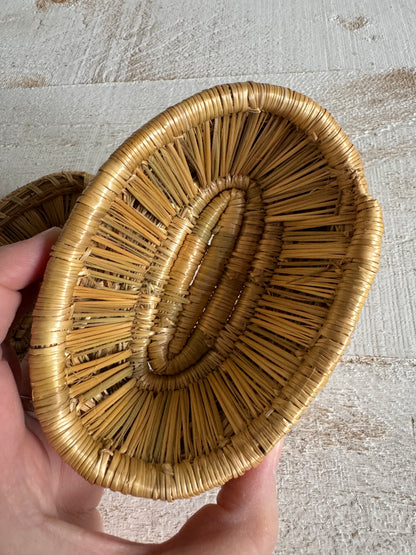 Woven Tight Woven Coil Basket with Lid - Small Storage Basket with Woven Detailed and Lid