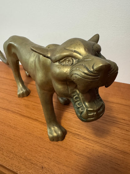 Substantial Vintage Modern Brass Panther Cat Sculpture - Vintage Brass Wild Cat Figurine