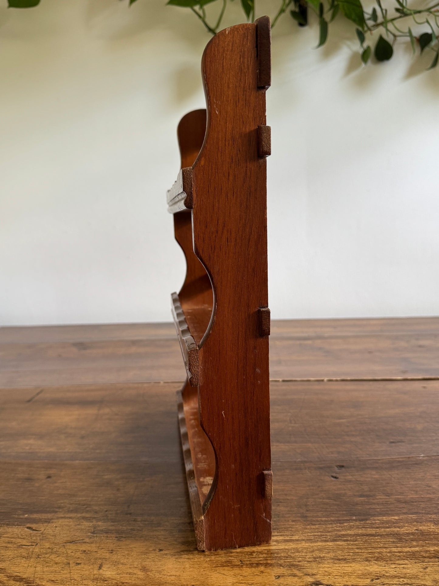 Small Spice Rack with Simple Wavy Front Design - Table Top or Wall Mounted