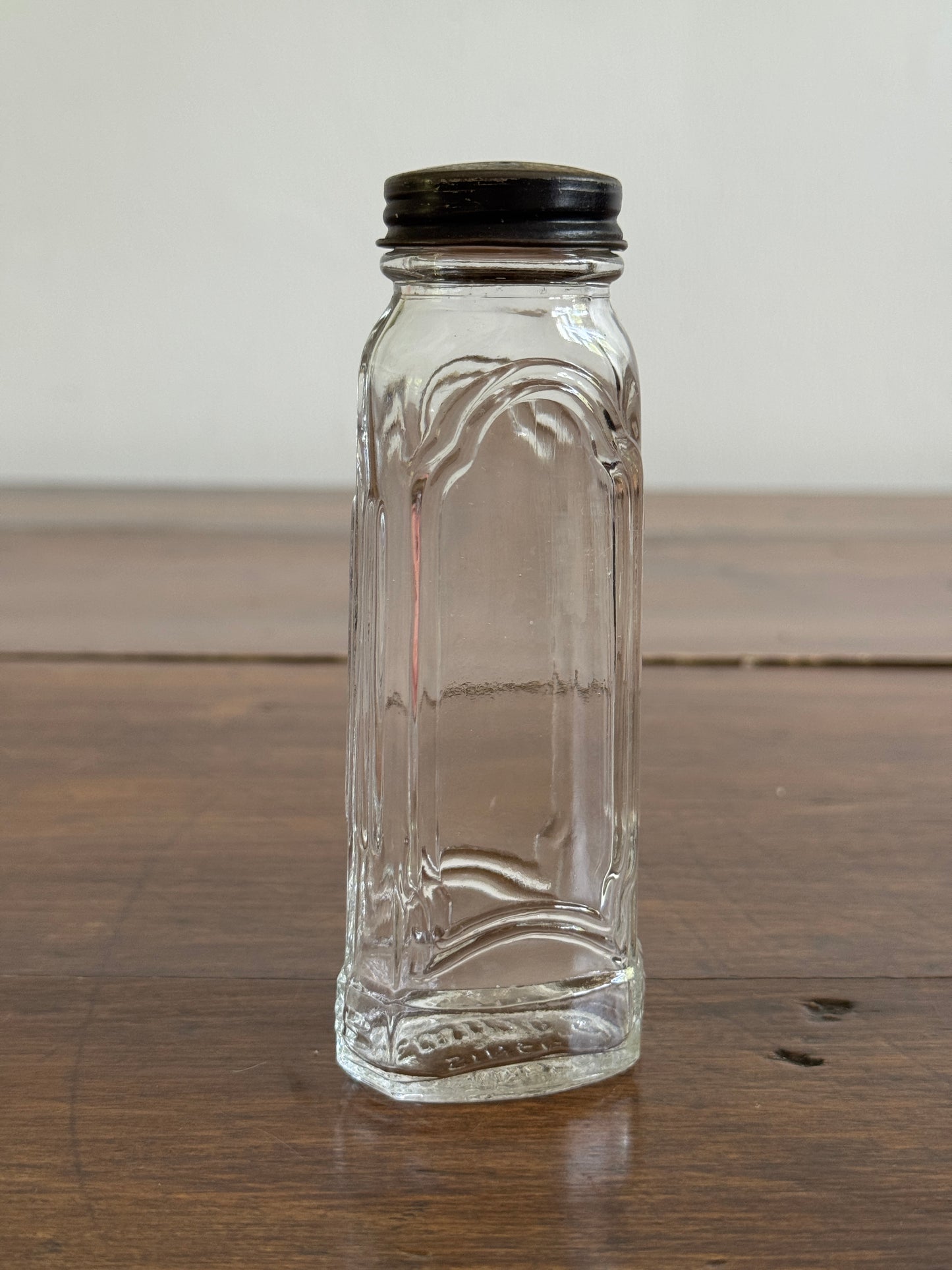 Vintage Single Spice Shaker Ewings Since 1845 - Made in Canada
