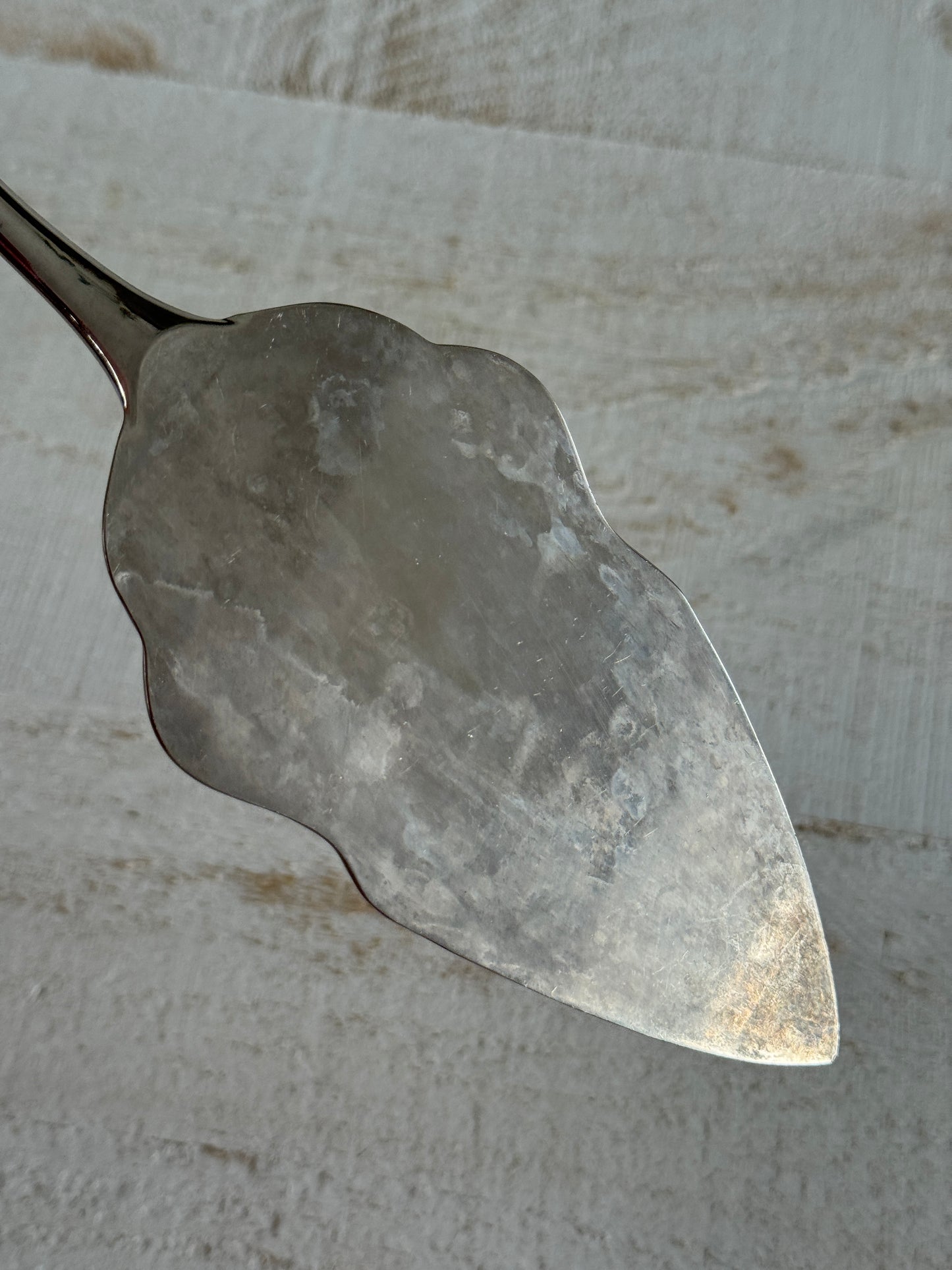 Vintage Silver Tone Etched Merry Christmas Cake Serving Utensil - Silver Tone Cake Knife Server