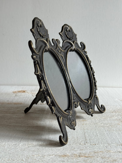 Vintage Ornate Metal Double Photo Frame with Stand - Detailed Metal Photo Frame Picture Holder