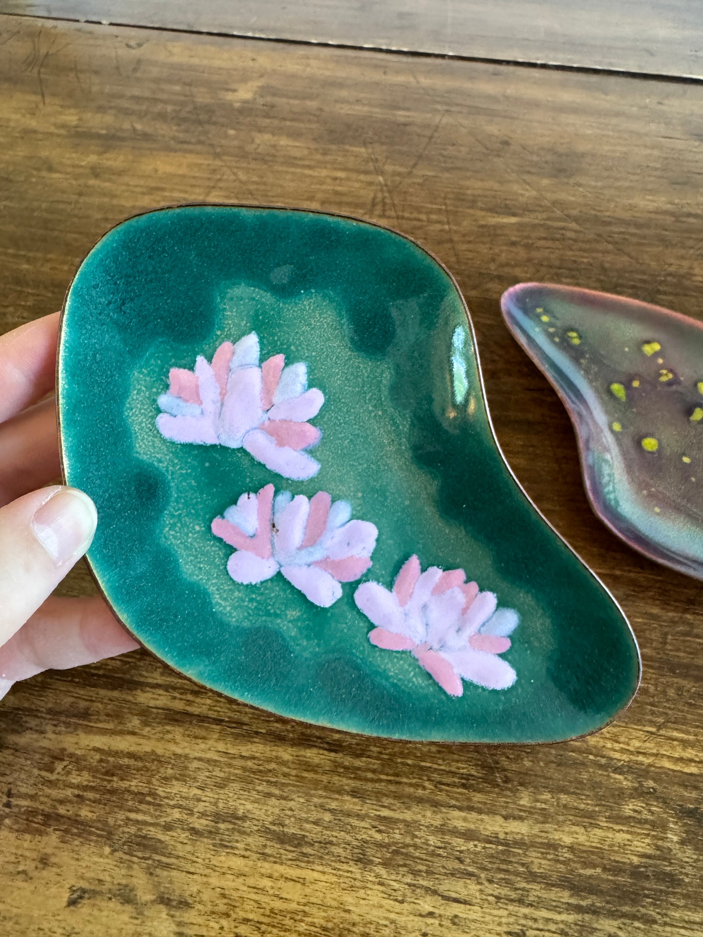 Vintage Pair of Enamel Trinket Dishes - One with Flowers, One with Speckles