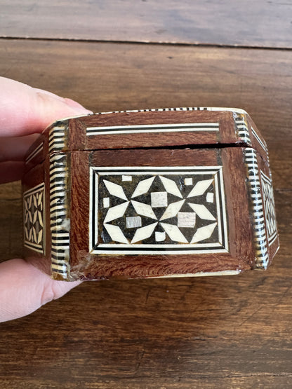 Vintage Inlay Trinket Box with Stunning Mother of Pearl Marquetry and Red Felt Inside