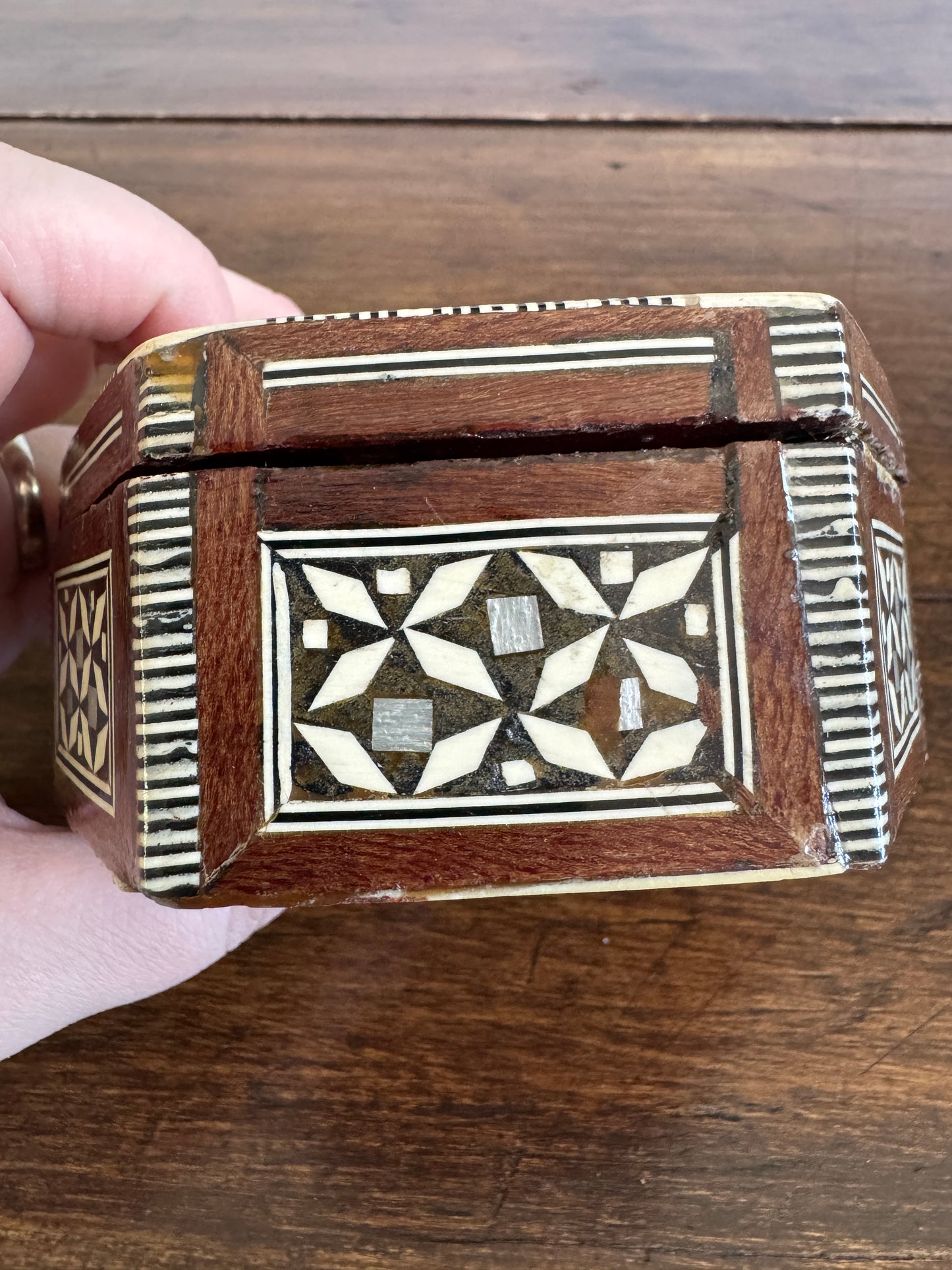 Vintage Inlay Trinket Box with Stunning Mother of Pearl Marquetry and Red Felt Inside