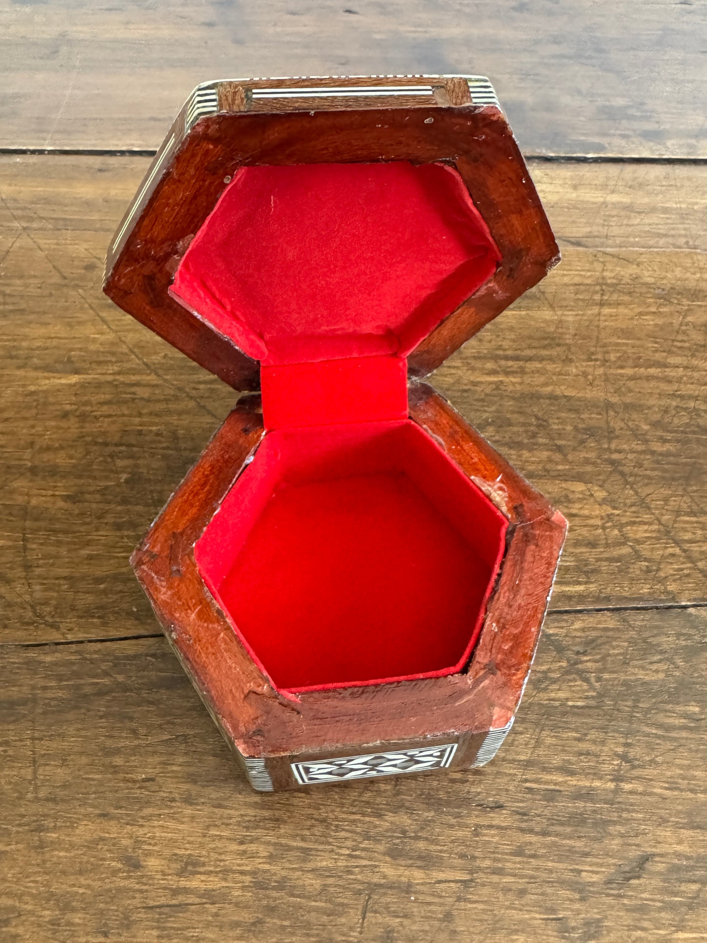 Vintage Inlay Trinket Box with Stunning Mother of Pearl Marquetry and Red Felt Inside