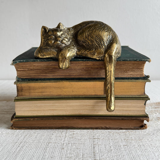 Vintage Brass Sleeping Cat Shelf Sitter Figurine - Brass Kitten Shelf Sitter Decorative Figurine - Sleeping Cat Book Stacker Figurine