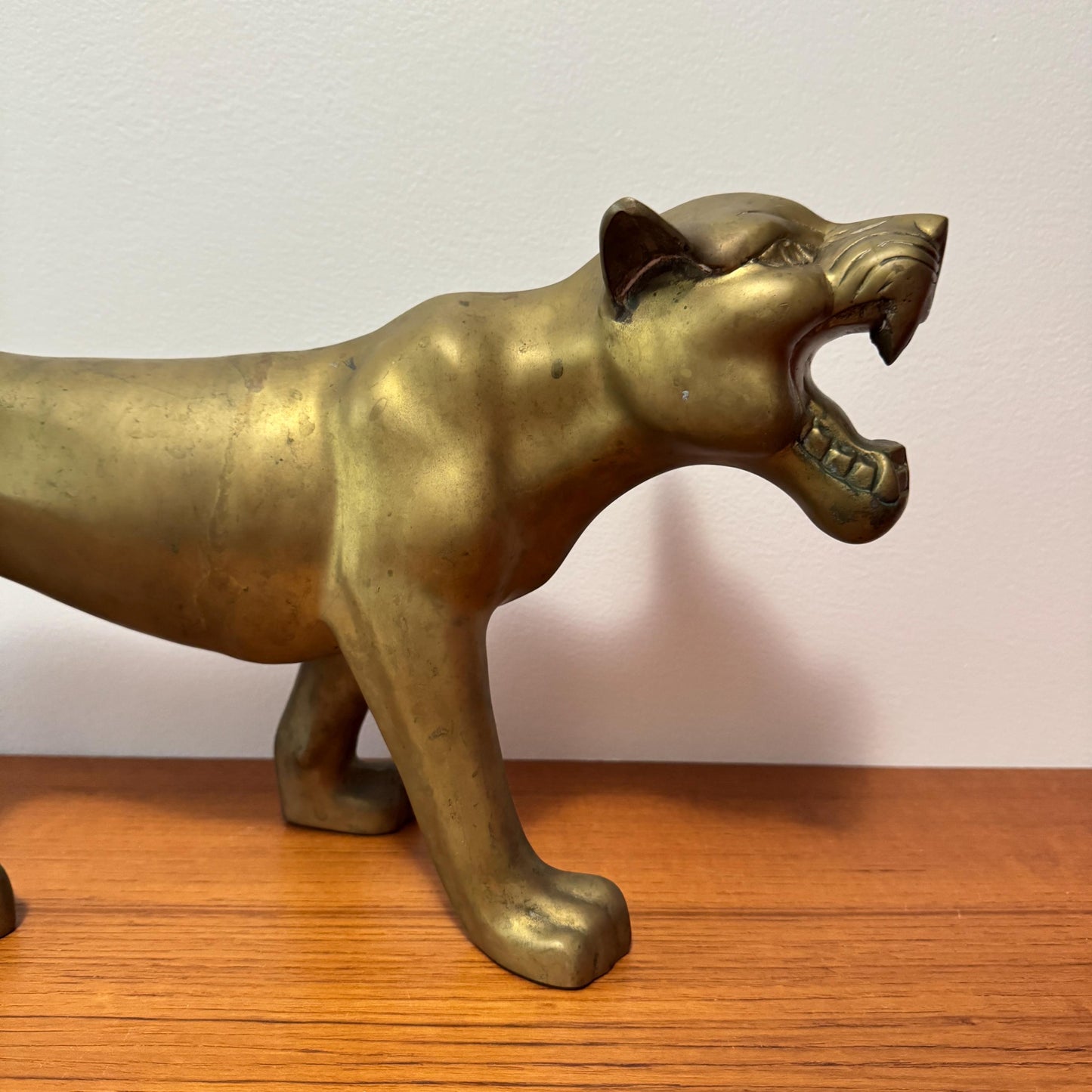 Substantial Vintage Modern Brass Panther Cat Sculpture - Vintage Brass Wild Cat Figurine
