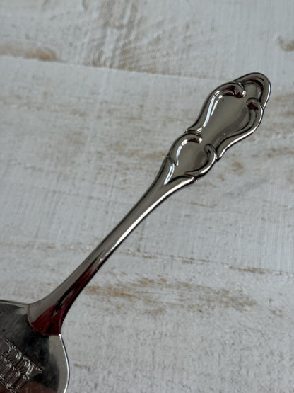 Vintage Silver Tone Etched Merry Christmas Cake Serving Utensil - Silver Tone Cake Knife Server