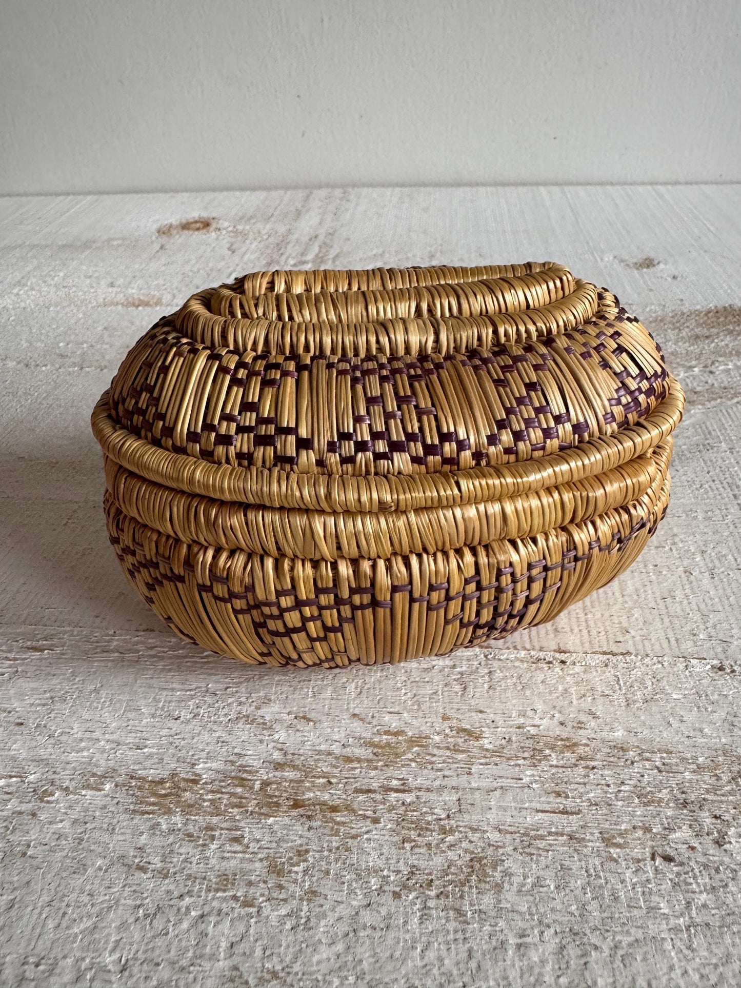Woven Tight Woven Coil Basket with Lid - Small Storage Basket with Woven Detailed and Lid